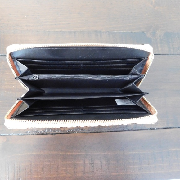 New! Beige Python Print Wallet - Picture 4 of 4